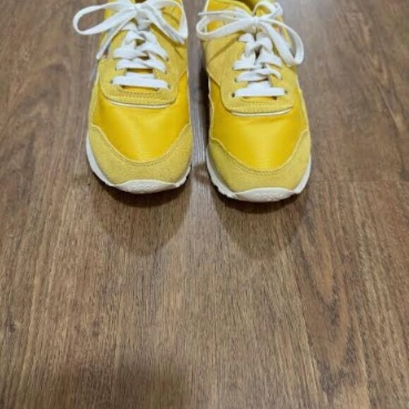 Reebok Women's Classic Nylon Fashion Sneaker in Yellow and Chalk - Picture 5 of 9